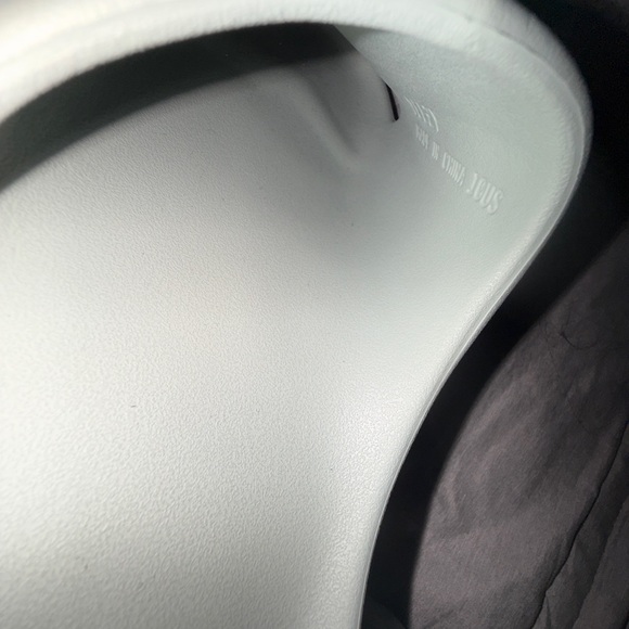 Adidas YZY Slide in Salt